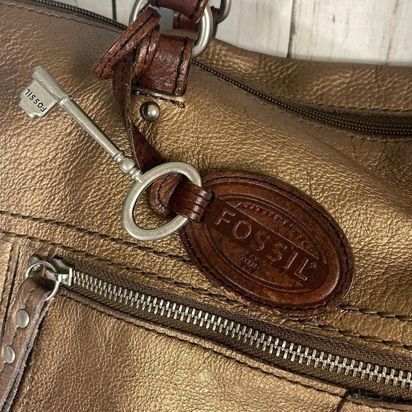 Fossil Bronze Metallic Large Hobo Tote - Picture 3 of 17